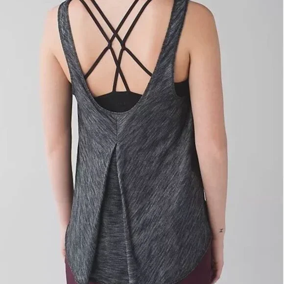 Lululemon Women's Straight Up Singlet - Picture 5 of 7